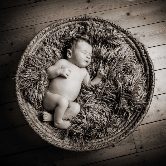 Newborn Baby Photographer in Sussex & Surrey, East Grinstead & Crawley (8)